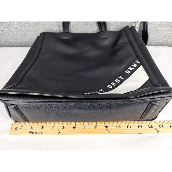 DKNY BOND NORTH SOUTH TOTE BAG — BLACK/WHITE • STYLE R94BZF35 • NEW WITH TAGS - Picture 5 of 13